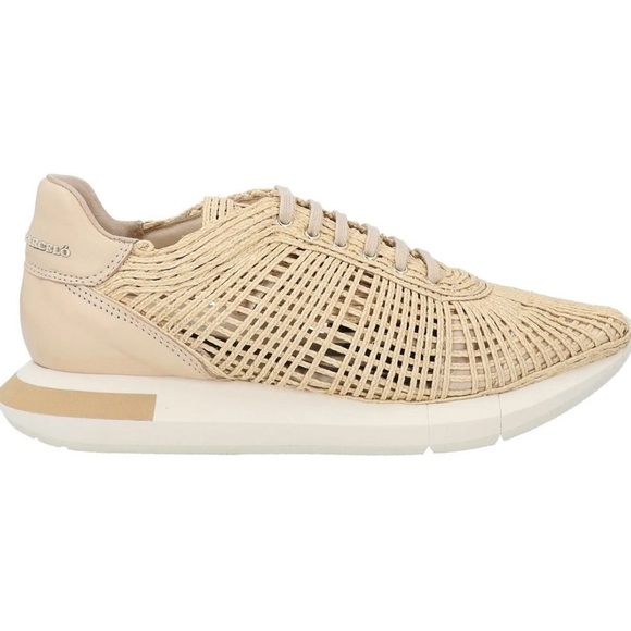 Women's Sneakers Size 6 - Picture 1 of 3
